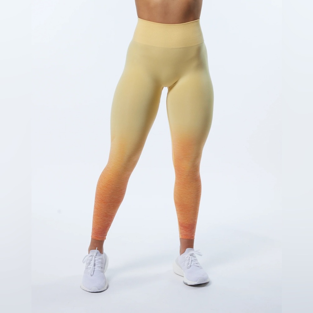 Alphalete Honey Amplify Leggings